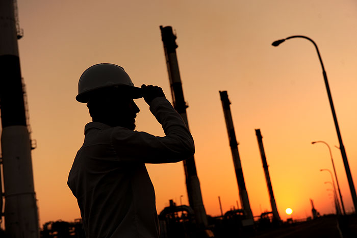 گام بلند پالایشگاه گاز هاشمی‌نژاد در نصب برج پروژه تغلیظ گازهای اسیدی