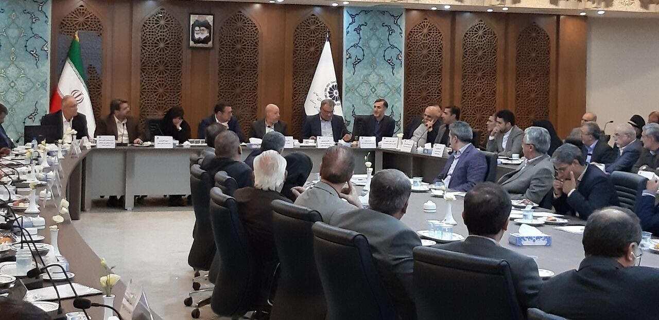 بانک‌های خصوصی ۱۶ هزار میلیارد تومان پول از استان اصفهان خارج کردند