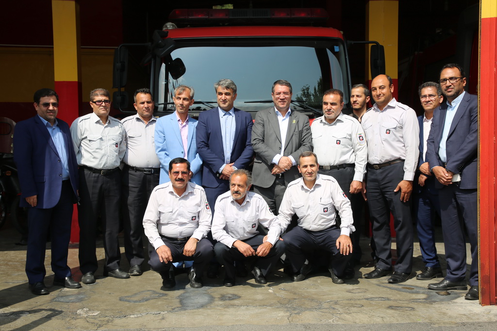 بازدید وزیر صنعت از ایستگاه آتش نشانی نمایشگاه بین‌المللی تهران