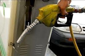 محدودیت در عرضه بنزین سوپر وجود دارد