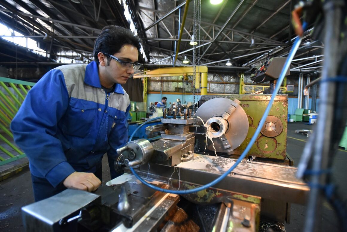 بومی‌سازی ۶۰ درصد تجهیزات مورد نیاز صنعت نفت