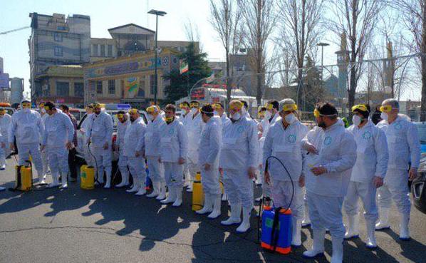 اجرای طرح ضدعفونی کردن معابر عمومی توسط نیروهای شهربان