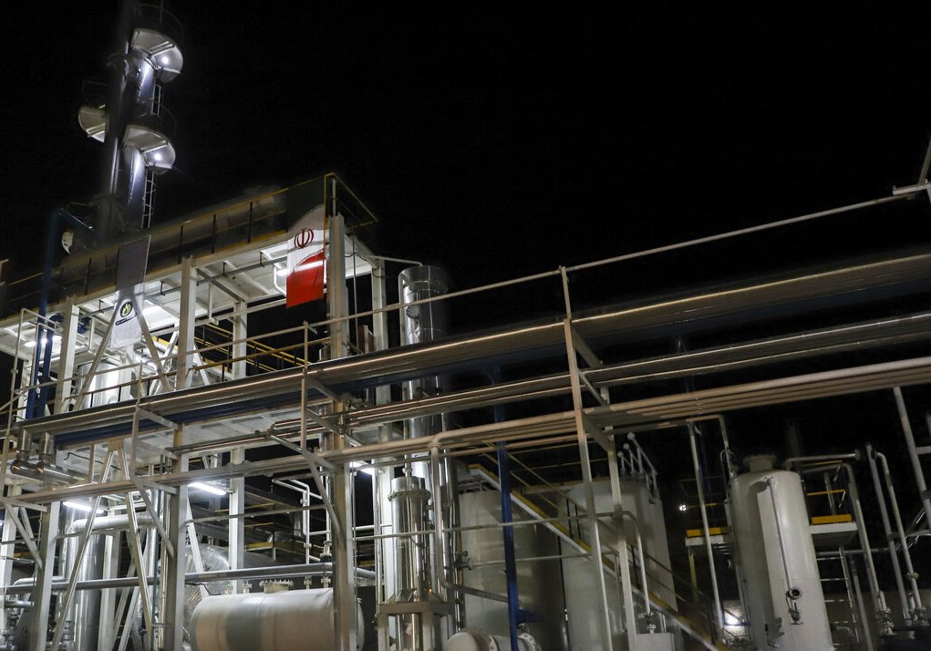 تایید صلاحیت ۷۴ متقاضی ساخت پتروپالایشگاه در کشور