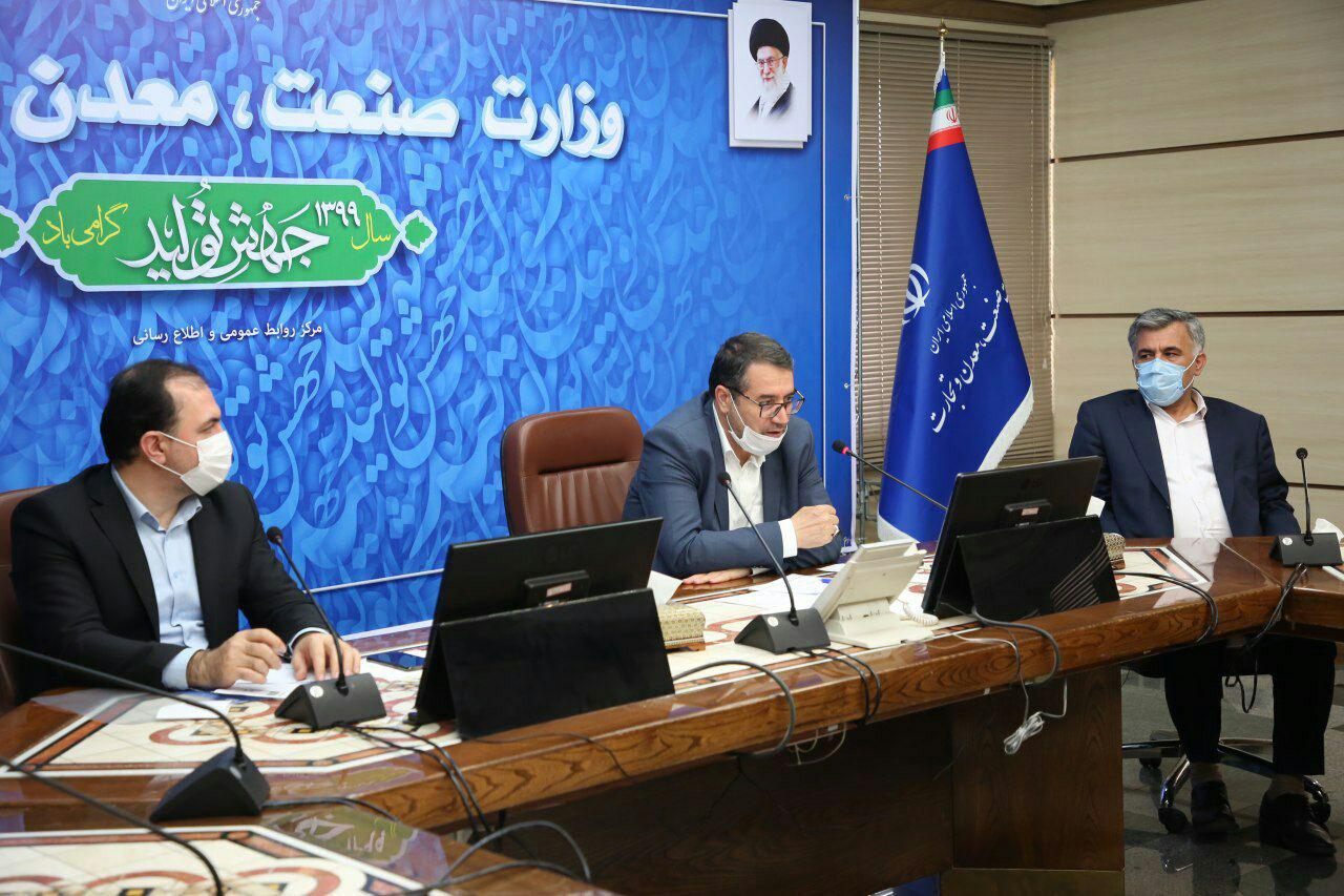 تاکید وزیر صمت بر تأمین اقلام کالایی از محل تولیدات داخلی