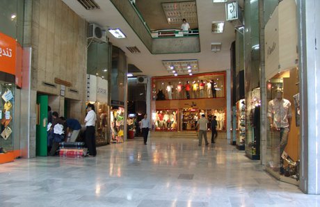 محدودیت ساعت کار پاساژها برداشته شد؛ سالن‌های ورزشی پر رسیک خیر