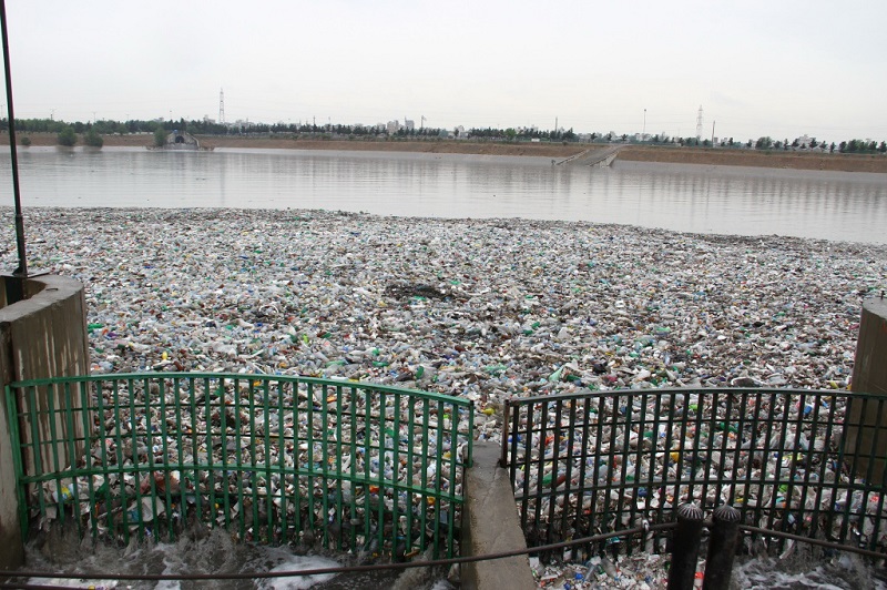 تخلیه و جمع آوری ضایعات مخزن صالح آباد در منطقه 20 آغاز شد