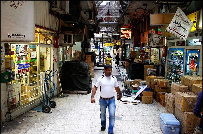 قاچاق حدود ۲ میلیارد دلاری قطعات خودرو به کشور