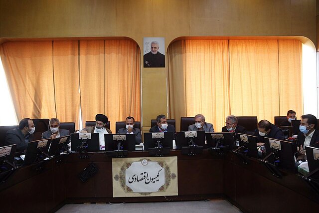 حمایت قاطع کمیسیون اقتصادی مجلس از عرضه خودرو در بورس کالا