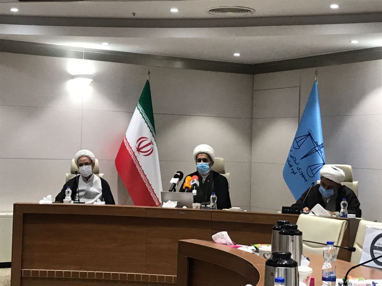 ۱۹۷ محکوم به اعدام از چوبه دار نجات یافتند