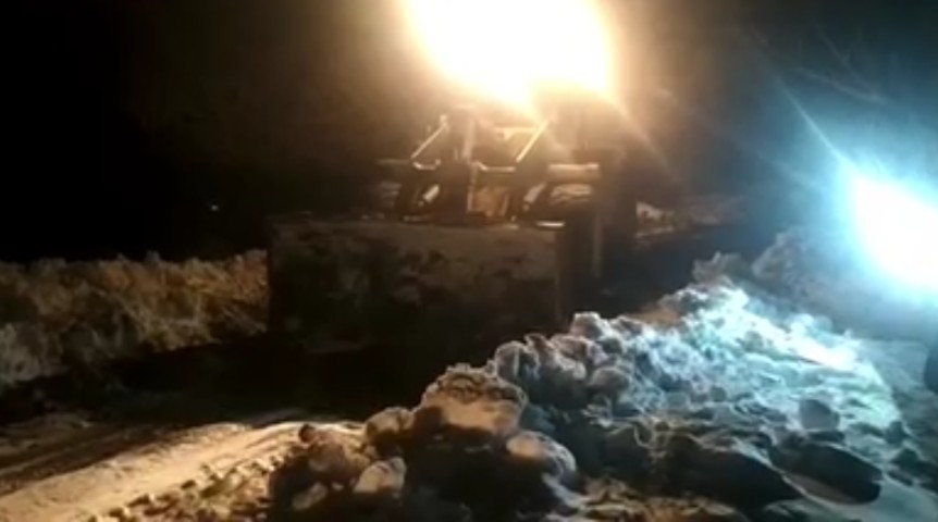 بازگشایی مسیرهای کوهنوردی برای امداد رسانی به حادثه دیدگان بی وقفه انجام شد