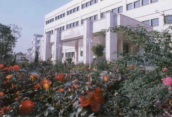 قدردانی از کادر درمان بخش کرونا در بیمارستان کودکان بهرامی