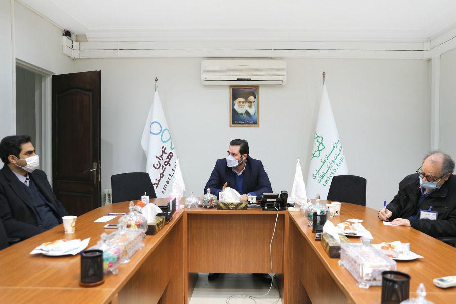 تاکید بر پرهیز از قضاوت‌های شخصی در ارزیابی عملکرد کارکنان