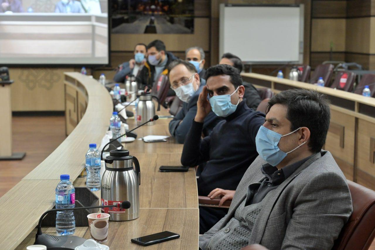 مدیران جامعه باید امیدبخشی به مردم منقل کنند