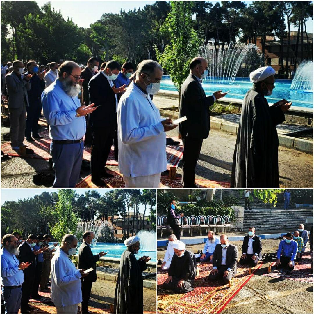 نماز عید سعید فطر در فضای باز قلب پایتخت برگزار شد