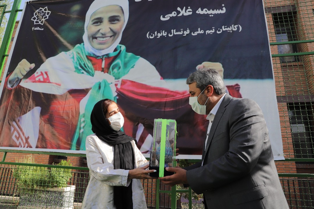 افتتاح نخستین زمین چمن مصنوعی ویژه بانوان در منطقه 7