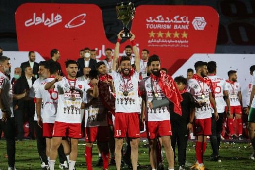 نقش آفرینی بانک گردشگری در قهرمانی پرسپولیس نتیجه داد