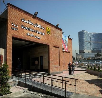 مناسب سازی ایستگاه‌های مترو منطقه 2 برای افراد کم توان