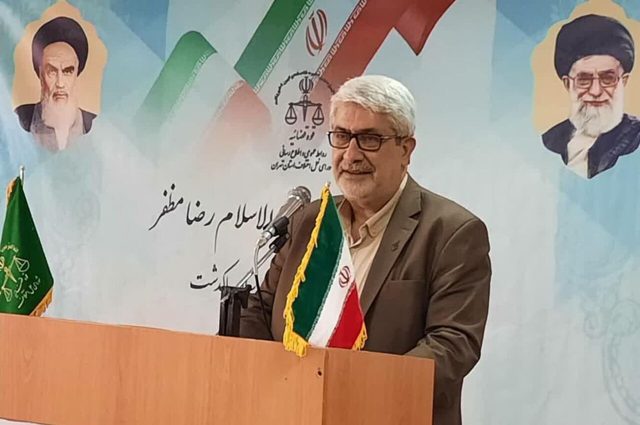 ورود ۶ هزار تن مواد اولیه تولید داروی کرونا به گمرک فرودگاه امام(ره)