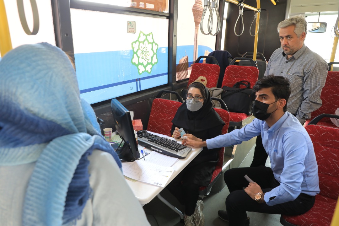 حرکت اتوبوس سیار زندگی در منطقه2