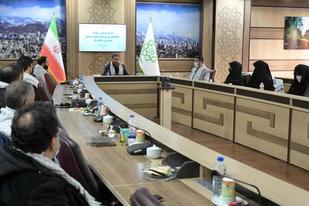 گام دوم انقلاب از جوانان ارزشی و پر تلاش تشکیل شده است