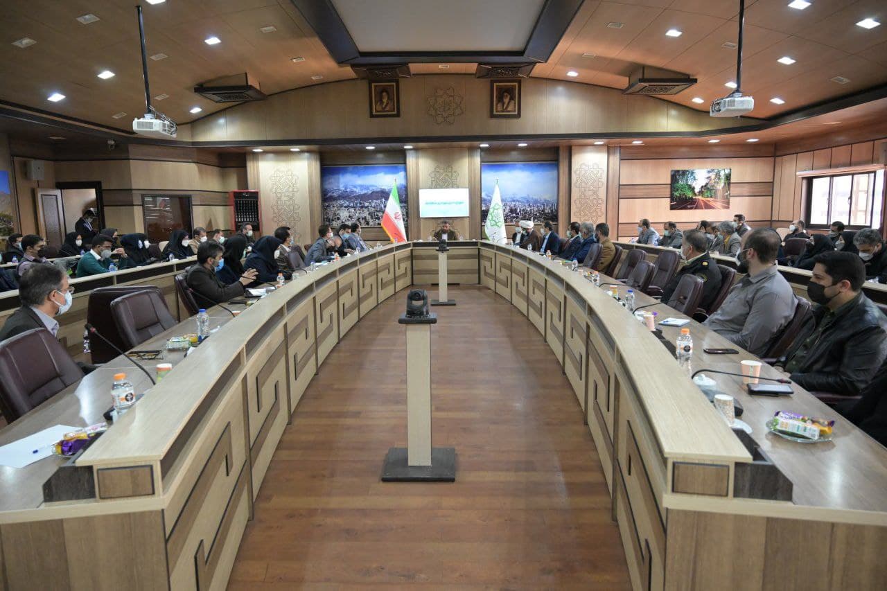 تکریم و معارفه معاونین و مدیران شهرداری منطقه یک انجام شد