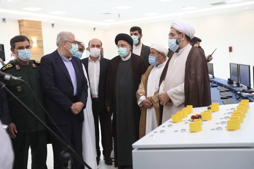 دولت از خام فروشی منابع و مواد معدنی جلوگیری می‌کند