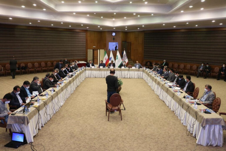 حضور 100 درصدی سهامداران در مجمع عمومی عادی سالیانه مجتمع فولاد غدیر نی ریز