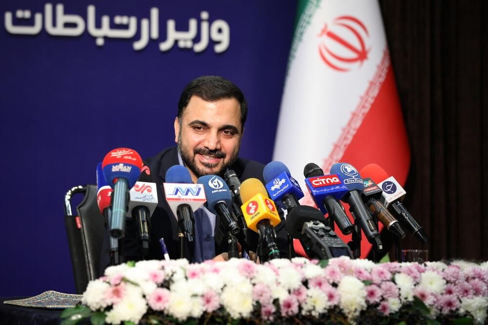 توسعه ارتباطات ثابت به درستی انجام نشده است