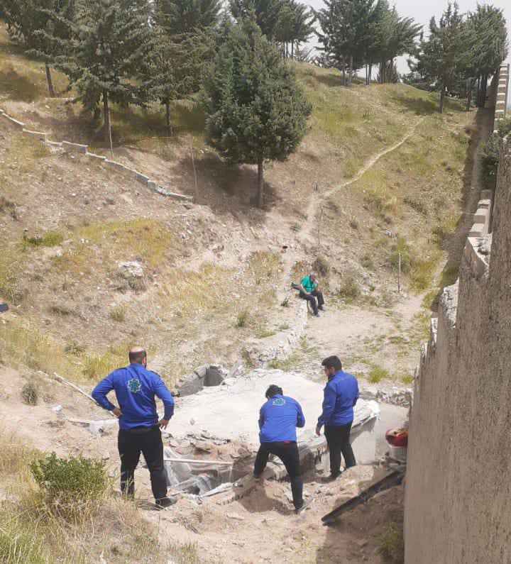 حریم شمالی تهران با جدیت پایش و رفع خلاف می شود 