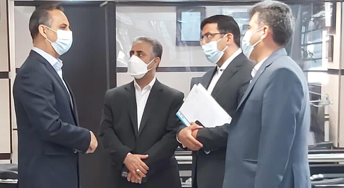 بازدید سرزده مدیرعامل بانک مسکن از شعبه فاطمی