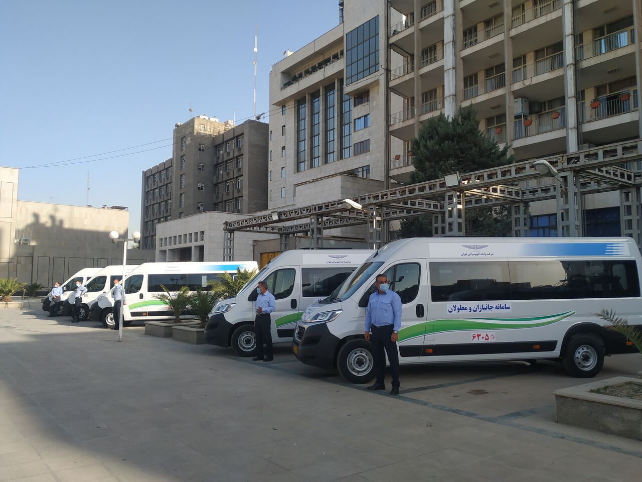 ۲۰ دستگاه ون مناسب‌سازی‌شده ویژه معلولان رونمایی شد