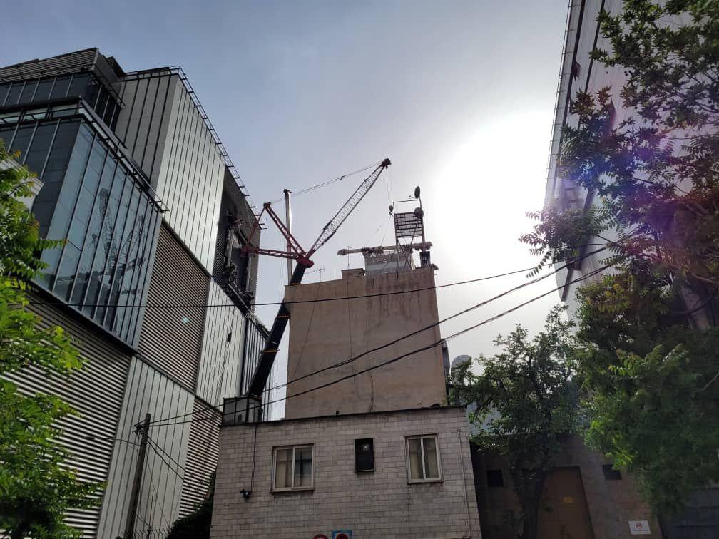 سازه غیر مجاز پالادیوم جمع آوری کامل شد