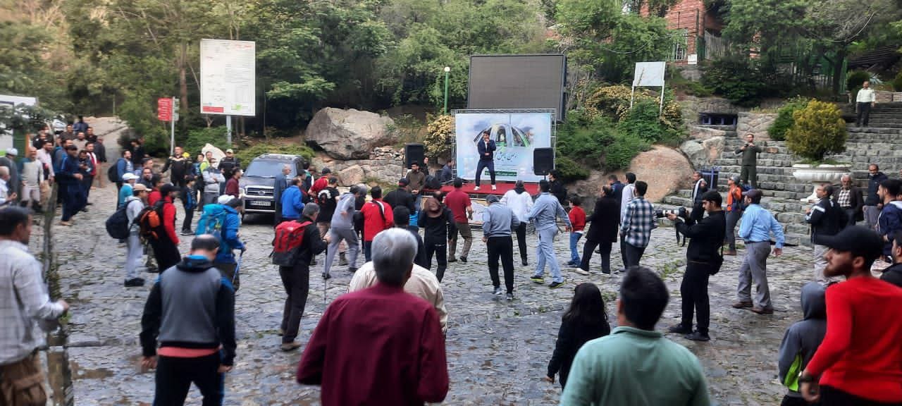 همایش بسیجیان شهرداری تهران در ارتفاعات کلکچال برگزار شد