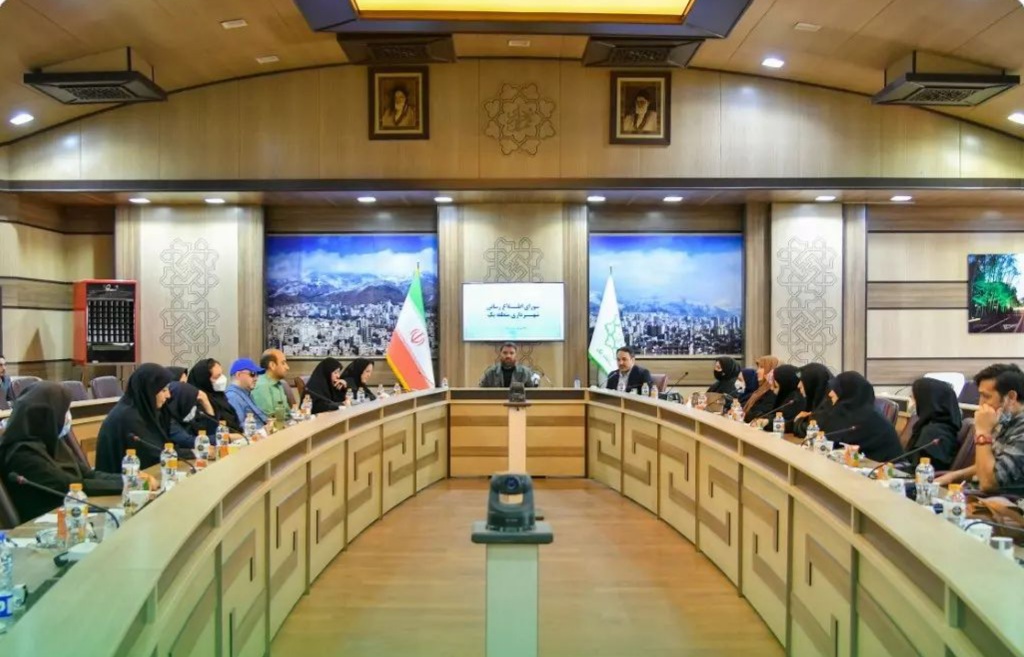 رابطین خبری وکیل حقوق عامه شهروندان هستند