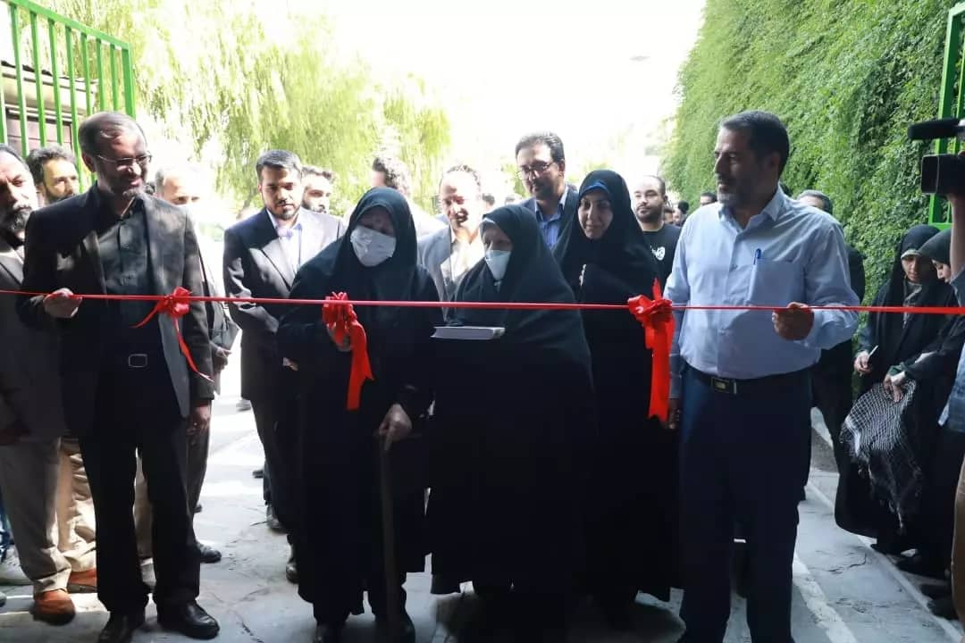 افتتاح بزرگ‌ترین تونل نقش و نور کشور در بوستان نهج‌البلاغه