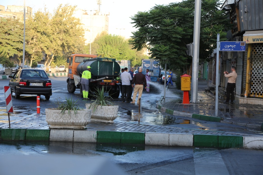 بازدید مدیرکل خدمات شهری شهرداری تهران از محور امام خمینی