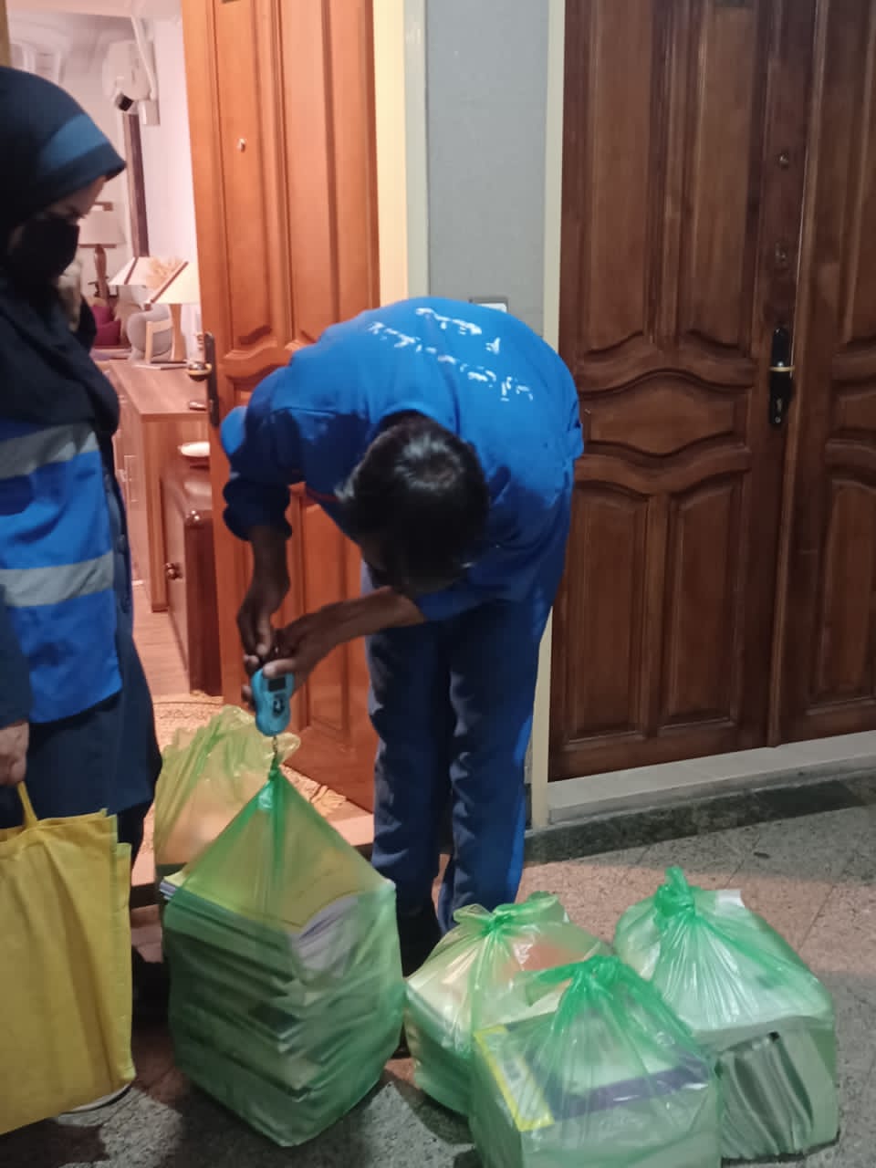 نهضت جمع آوری پسماندهای خشک در منطقه 4