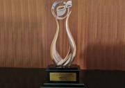 اهدای تندیس برنزین جایزه بهره‌وری به منطقه ویژه اقتصادی خلیج فارس