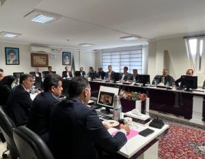 بانک ایران زمین از شرایط بازار شناخت کاملی دارد