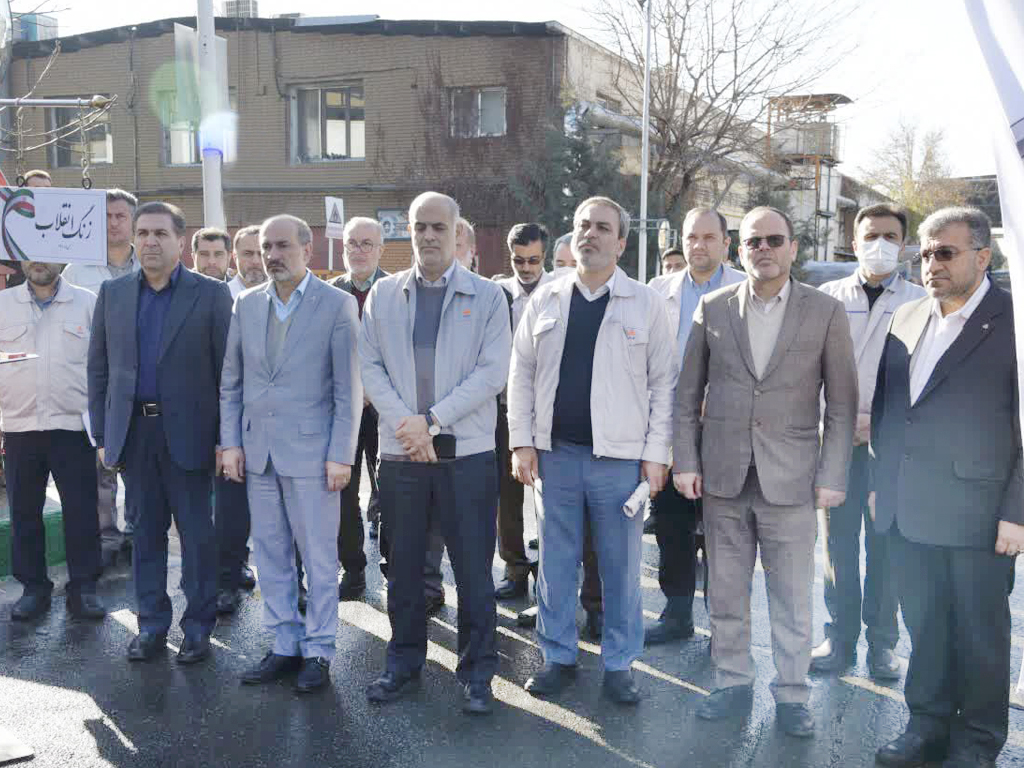 زنگ انقلاب در نخستین روز دهه مبارک فجر در سایپا نواخته شد