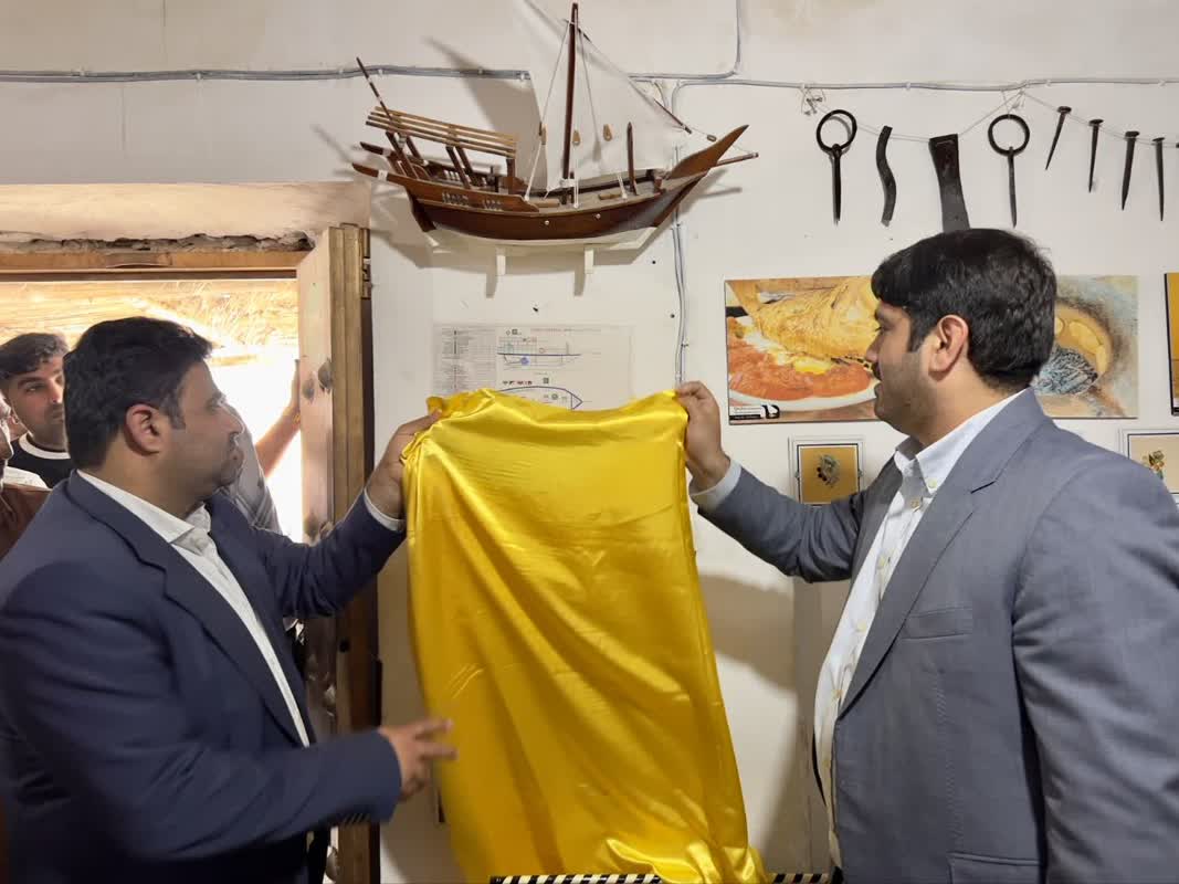 رونمایی از ماکت لنج‌های چوبی بادبانی و طرح ساخت شناور ترتری در قشم