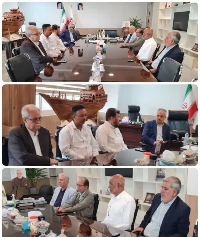 دیدار معاون توسعه مدیریت سازمان منطقه آزاد قشم و معتمدین جزیره