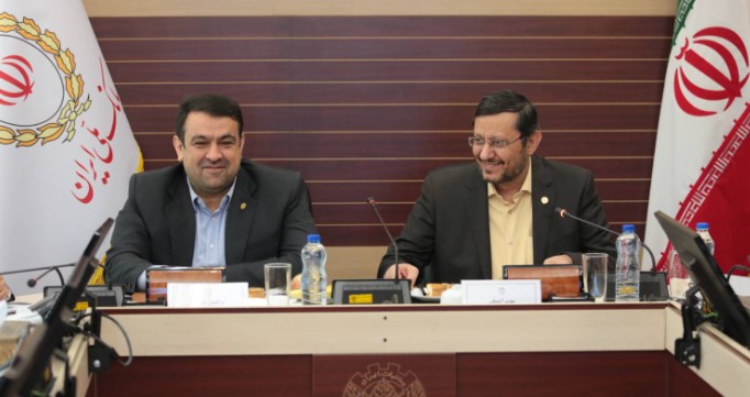 گسترش همکاری میان بانک ملی و شرکت دخانیات