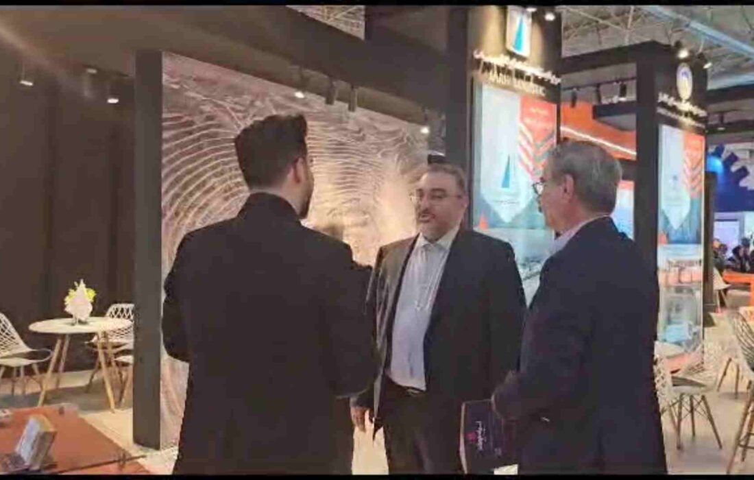 بازدید مدیر عامل چادرملو از غرفه شرکت‌های عضو گروه چادرملو در بیستمین نمایشگاه متافو