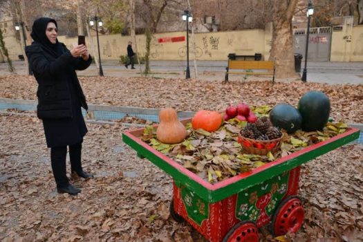 برپایی گذر پاییزی و جشن یلدایی در پیاده راه باغ فردوس