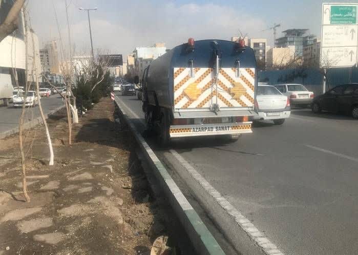 جمع‌آوری مکانیزه شن و ماسه از معابر شهری و بزرگراهی منطقه2