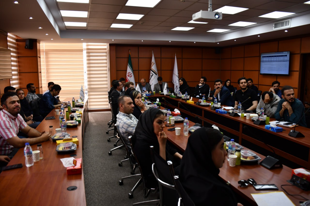 برگزاری نشست تحلیلی صنعت فولاد با محوریت فولاد ارفع