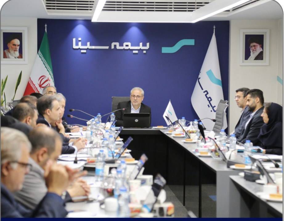 تاکید مدیرعامل بیمه سینا بر مشتریان که هسته اصلی فعالیت بیمه هستند