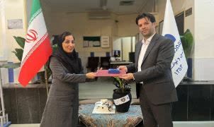 تقدیر از پزشک نمونه بیمه دانا