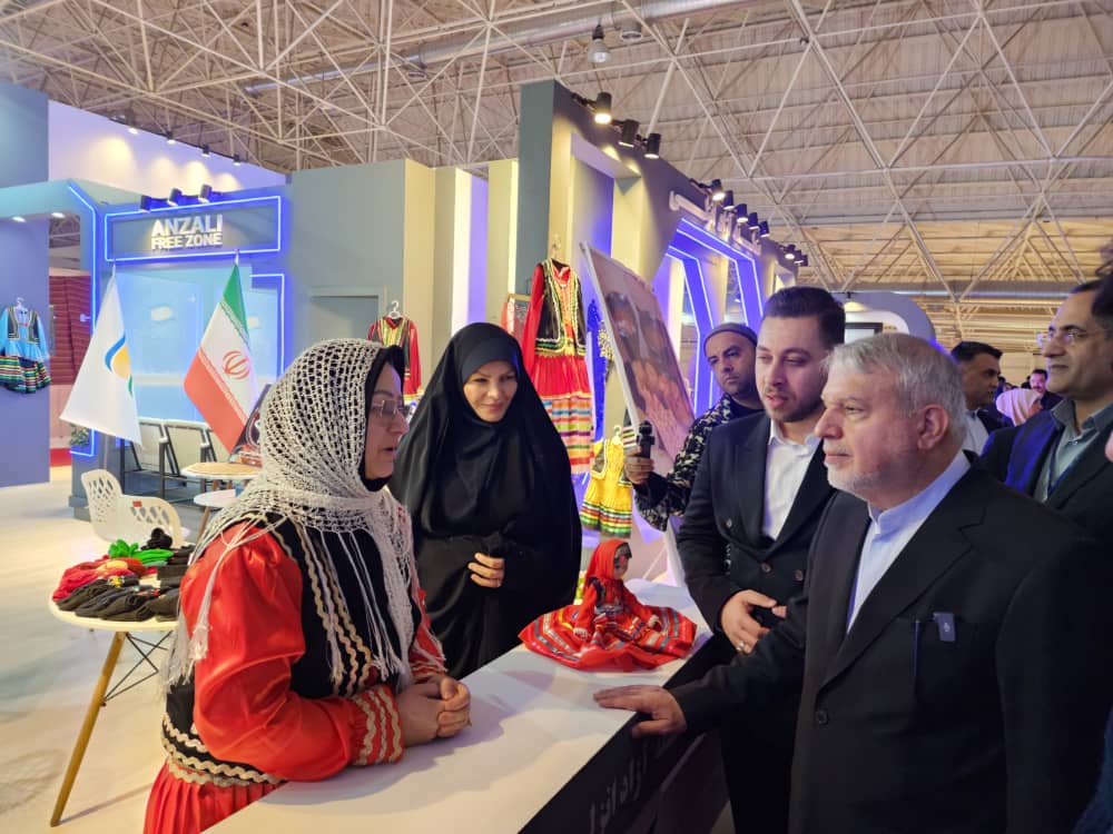 برگزاری نمایشگاه صنایع‌دستی ایران در منطقه آزاد انزلی